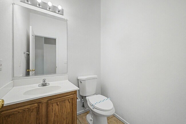 Building Photo - 9464 W Sheridan St