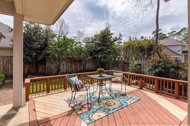 Building Photo - 27 S Mews Wood Ct