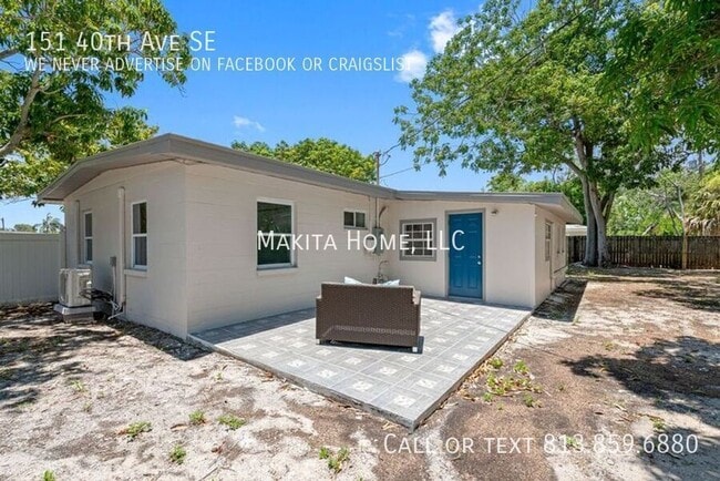 Building Photo - 151 40th Ave SE