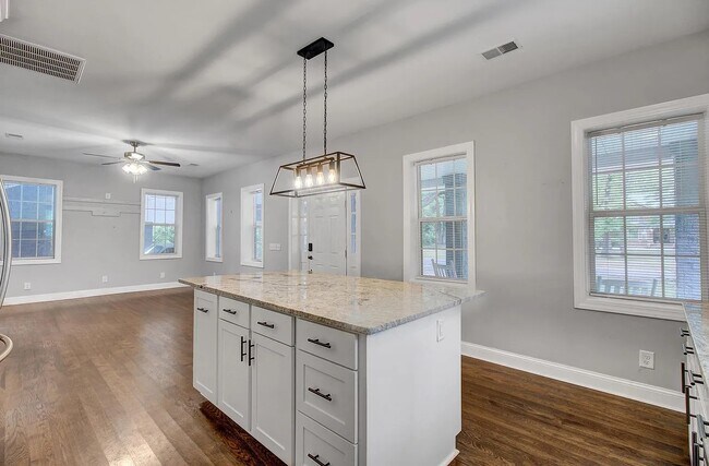 Building Photo - 219 County Rd S-18-342