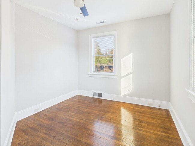 Building Photo - 3807 Midlothian Tpke