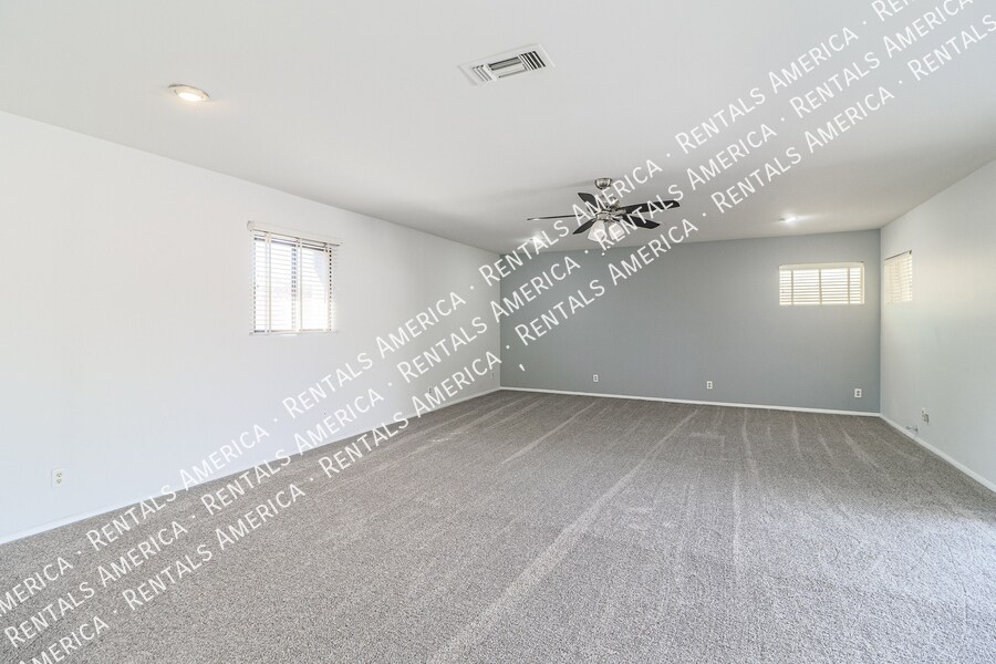 Building Photo - 1314 N 70th St