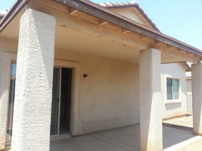 Building Photo - HOUSE FOR RENT