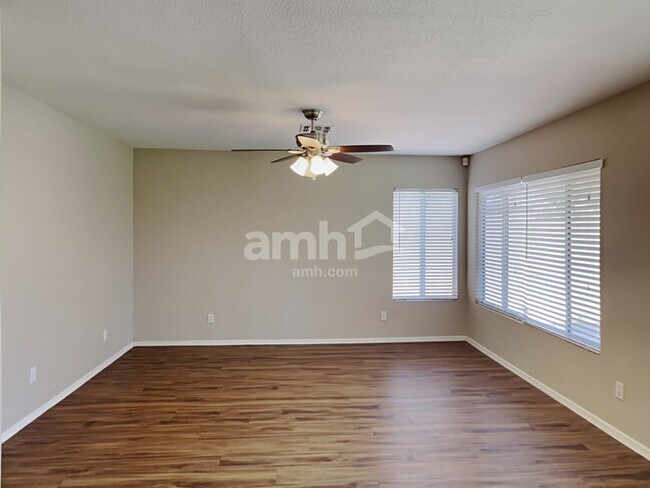 Building Photo - 7227 E Navarro Ave