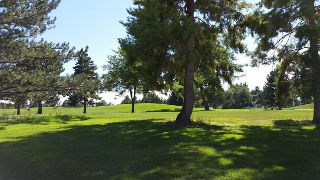 Building Photo - Golf Course Townhome for Rent