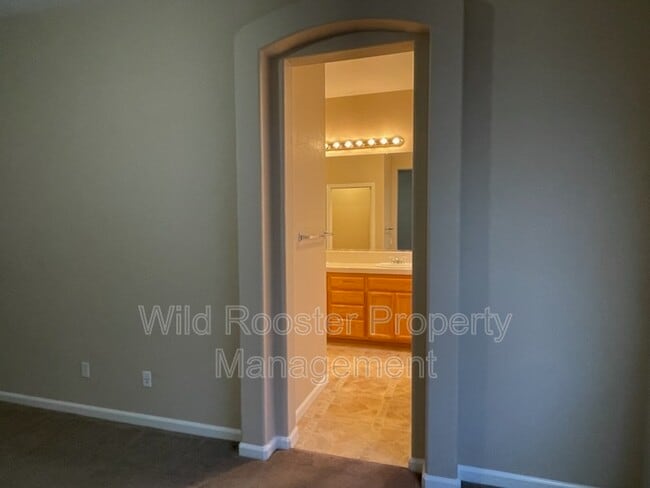 Building Photo - 10165 Sorenstam Dr