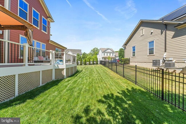 Building Photo - 17243 Miss Packard Ct