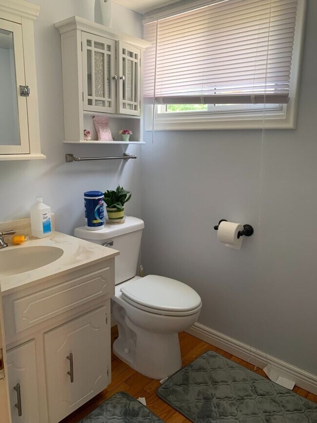 Building Photo - Home For Rent in Papillion