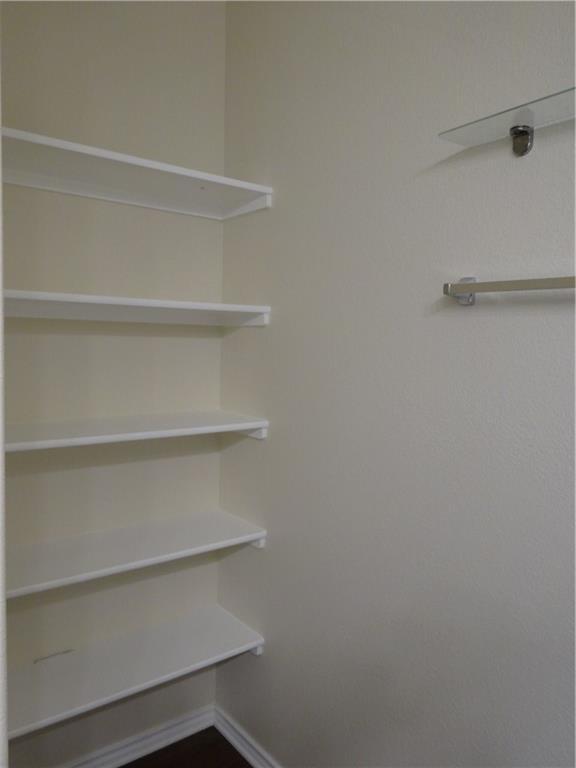 Building Photo - 100 Carlina Lp