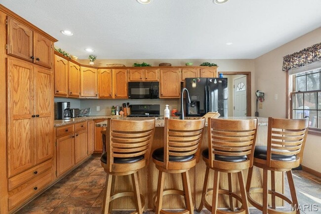 Building Photo - 2725 Timberline Dr