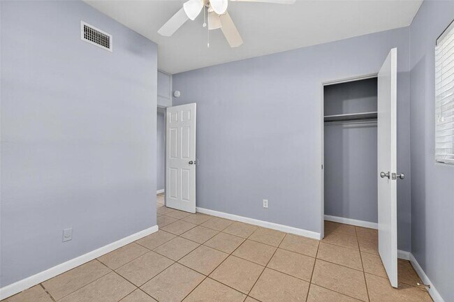 Building Photo - 3015 Tampico Dr