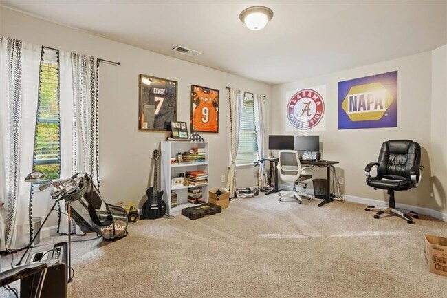 Building Photo - 821 Tramore Ct