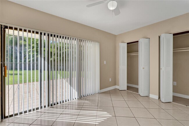 Building Photo - 8825-8885 SW 85th Ave
