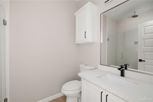 Building Photo - 22 Ozark Ave