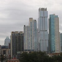 Building Photo - 1300 W 5th St