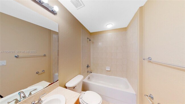 Building Photo - 8999 NW 107 Ct