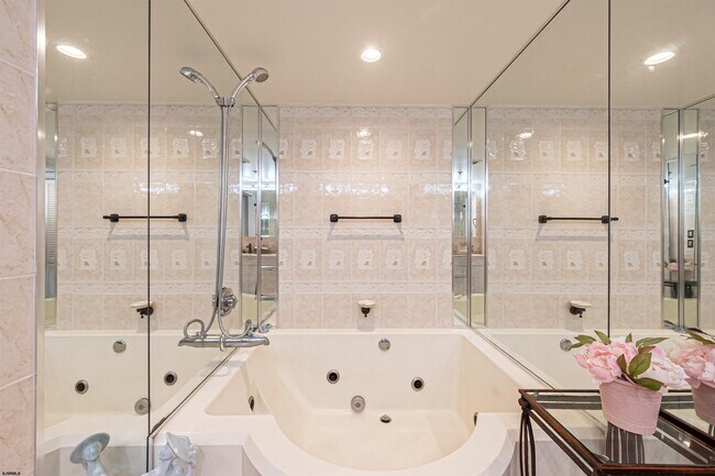 Building Photo - 3851 Boardwalk