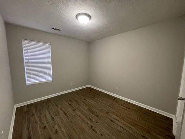Building Photo - 3114 Ocean Dr