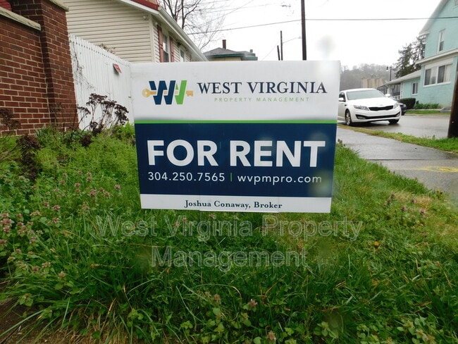 Building Photo - 54 Hunt Ave