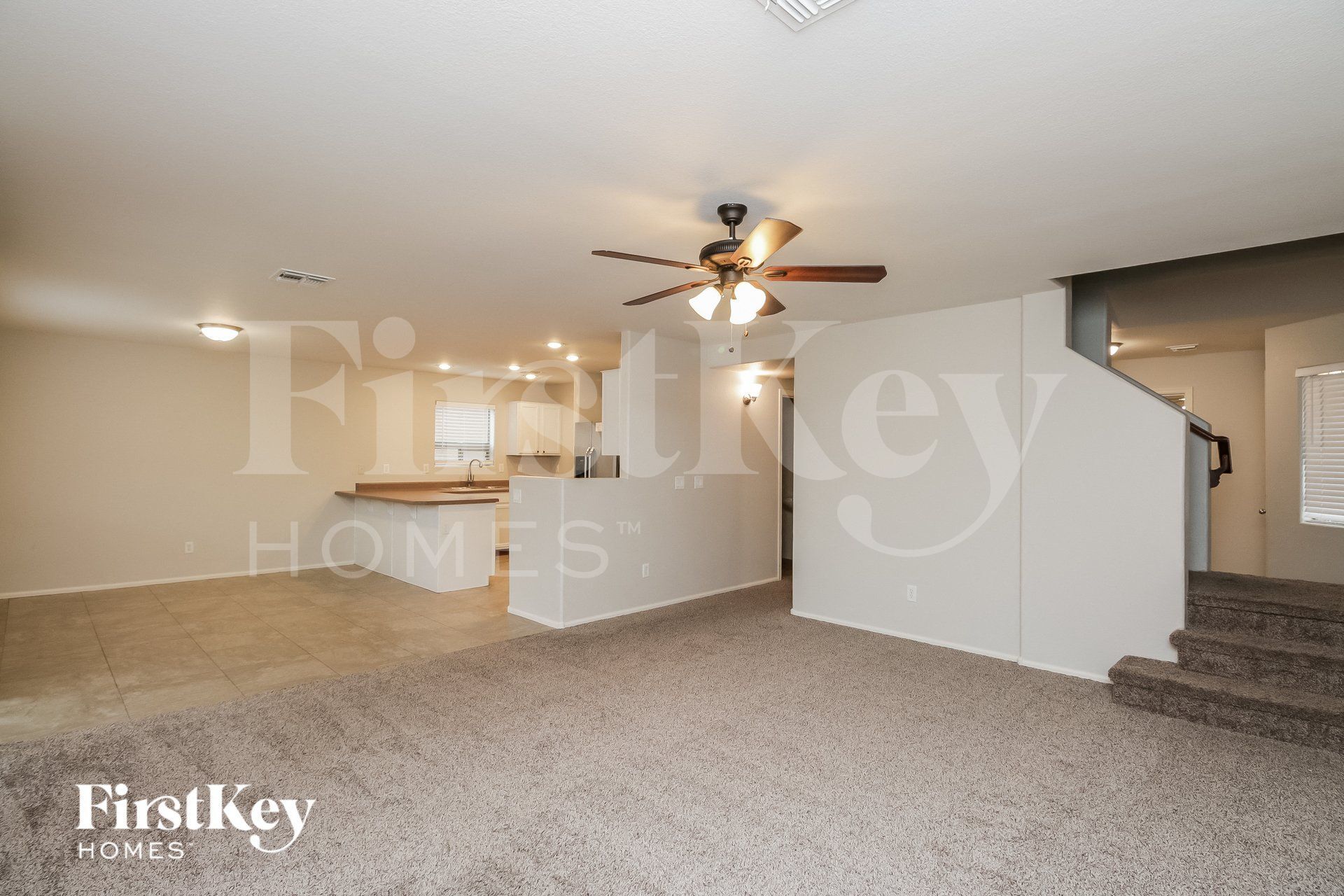 Building Photo - 284 W Jersey Way