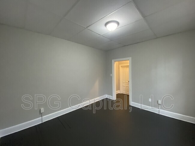 Building Photo - 336 W Philadelphia St