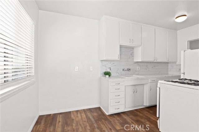 Building Photo - 526 Shepard St