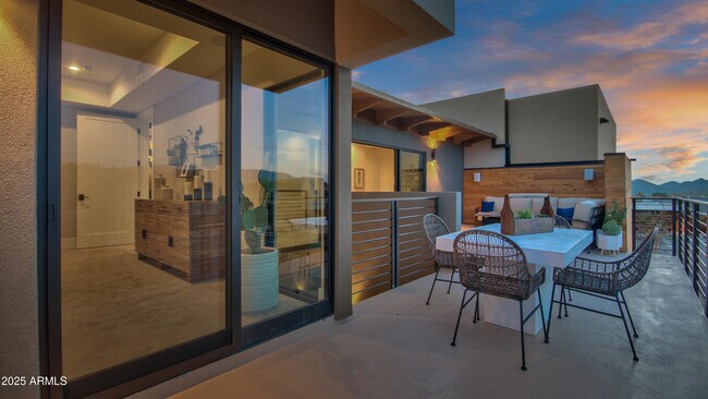Building Photo - 6525 E Cave Creek Rd