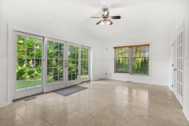 Building Photo - 348 Sound Beach Ave