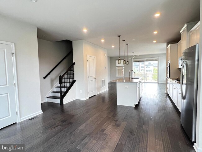 Building Photo - 22296 Philanthropic Dr