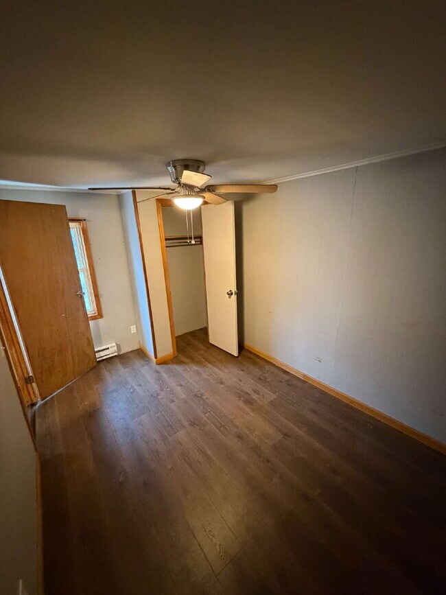 Building Photo - 9 Watson St