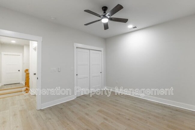 Building Photo - 1124 Garfield St