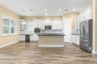 Building Photo - 2863 Bellarosa Circle