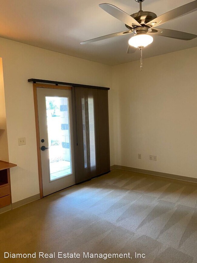 Building Photo - 1 br, 1 bath Apartment - 1000 SUNSET 1000 ...
