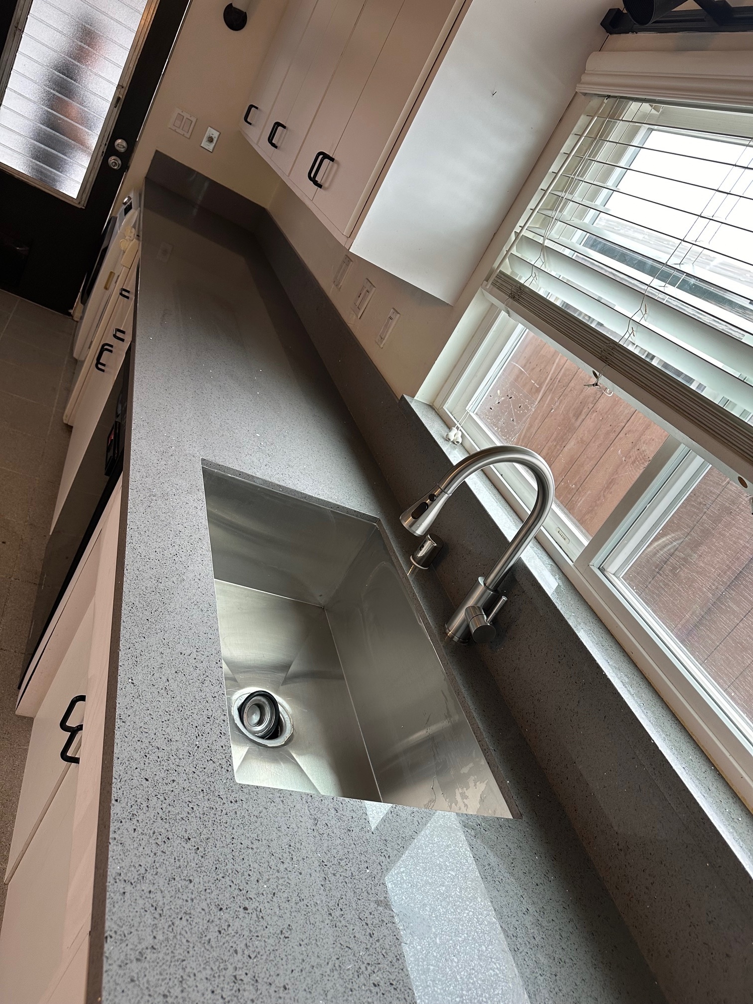 Kitchen with Quartz Counters - 16732 Septo St