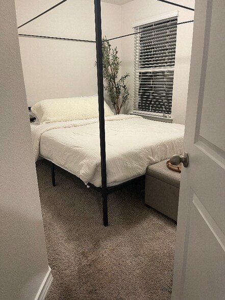 Building Photo - 1726 Rocky Rise