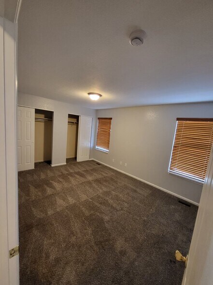 Room 1 - 2704 Breckenridge PL