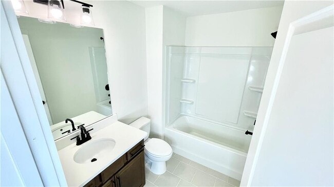 Building Photo - 5370 Brooklands Dr