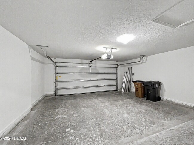 Building Photo - 55 Signet Cir