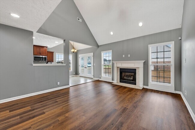 Building Photo - 1484 Apache Way