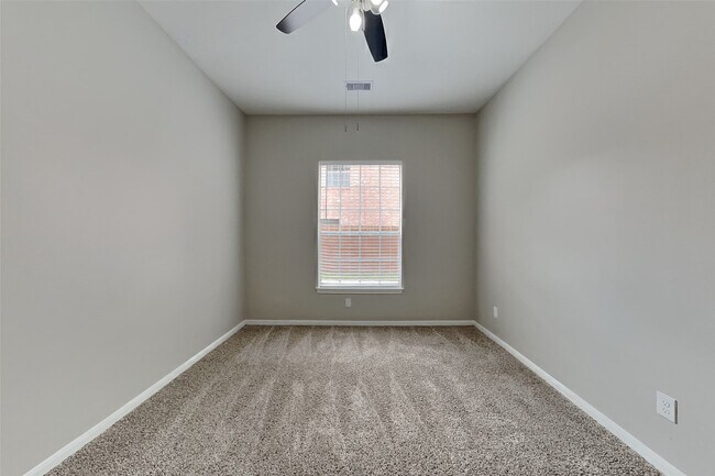 Building Photo - 3922 Wildwood Valley Ct