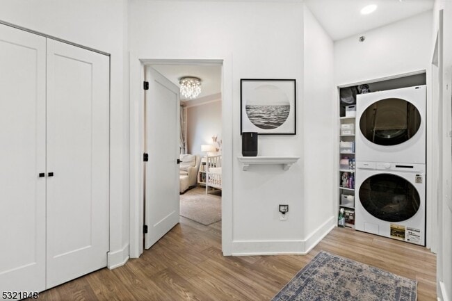 Building Photo - 1 Independence Way