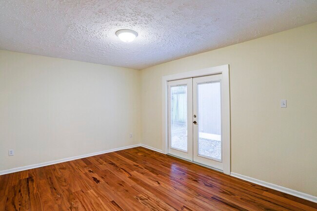 Building Photo - 14223 Woodnook Dr