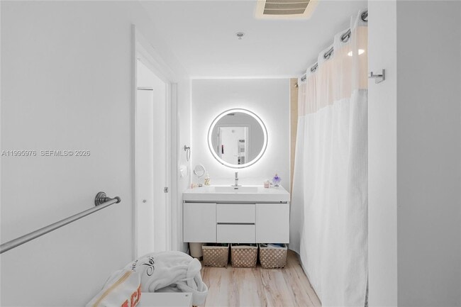 Building Photo - 90 SW 3rd St