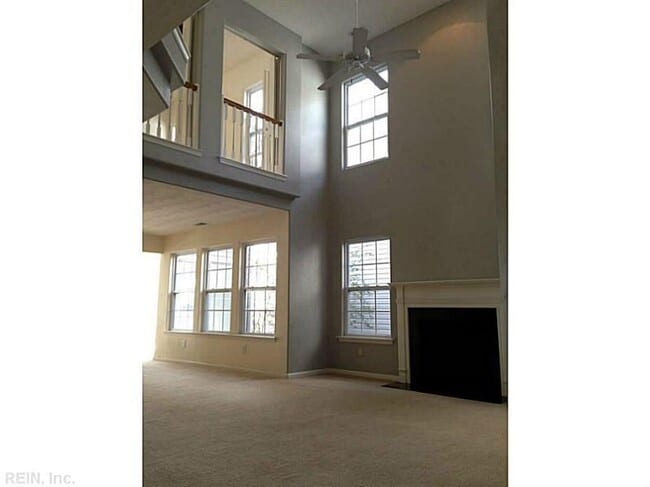Building Photo - 5473 Bulls Bay Dr