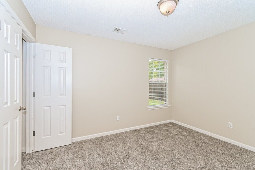Building Photo - 916 Keebler Cove