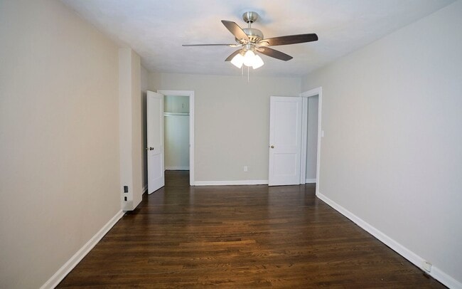 Building Photo - 3 Bedroom in Hampton Available Now!!