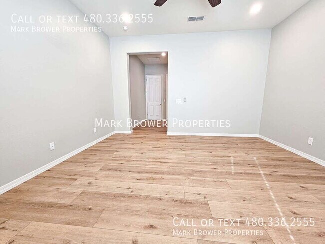 Building Photo - 3345 E Indigo St