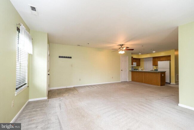 Building Photo - 109 Horseshoe Dr