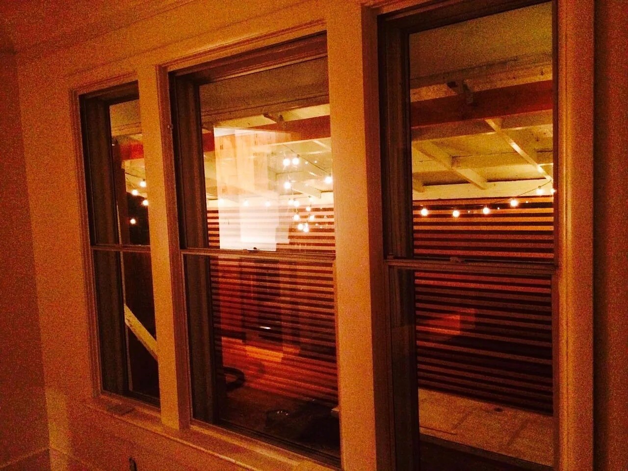 patio lights outside-in - 5124 NE 35th Pl