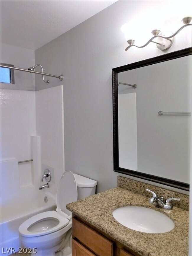 Building Photo - 2101 Blue Breeze Dr